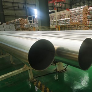 Light gauge welded stainless steel pipe